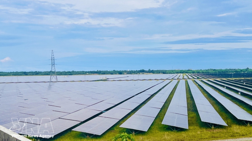 PM requests enhancing power saving, accelerating rooftop solar rollout